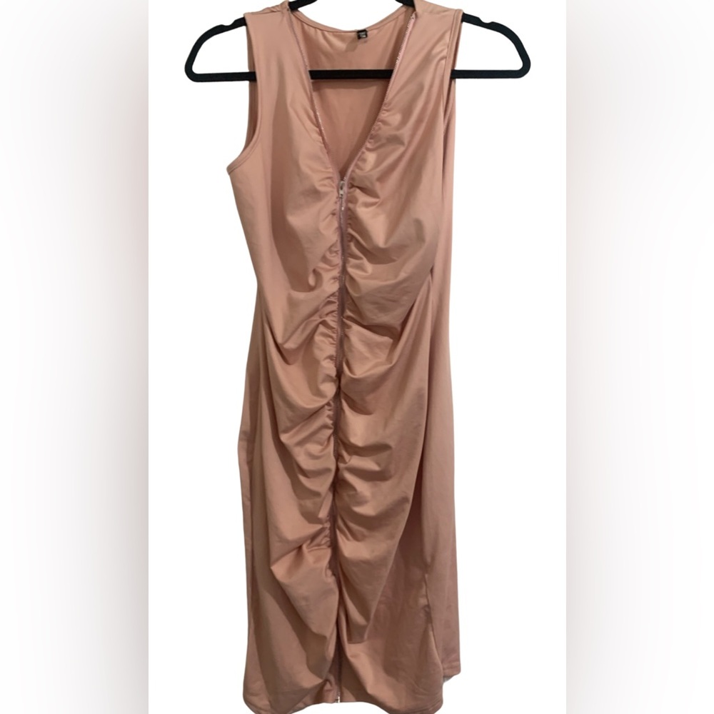 NWOT zip up dress